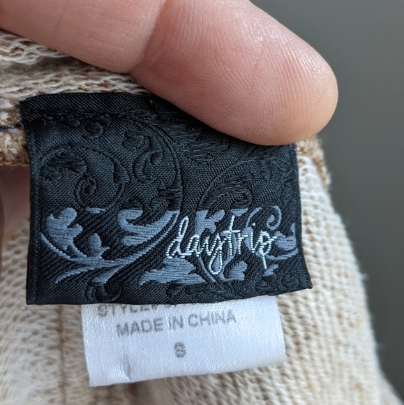 𝅺DAY trip Heathered Tan Boho Beaded Sweatshirt S - Picture 5 of 11